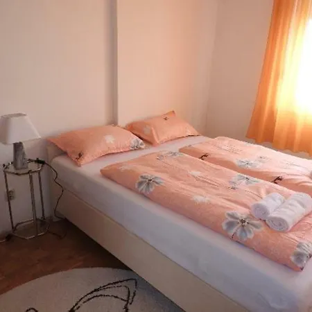 شقة Apartman Vrbani I
